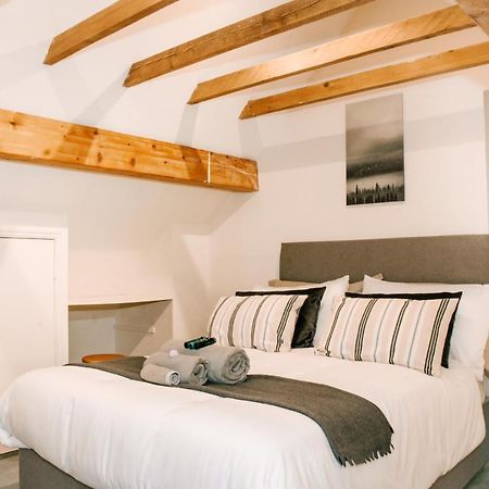 Holly Cottage, 2 Bed House, Sleeps 6 Cleobury Mortimer Eksteriør billede