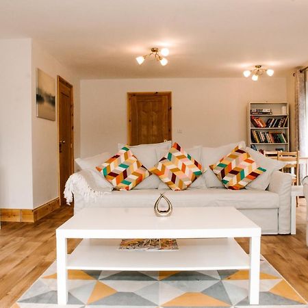 Holly Cottage, 2 Bed House, Sleeps 6 Cleobury Mortimer Eksteriør billede