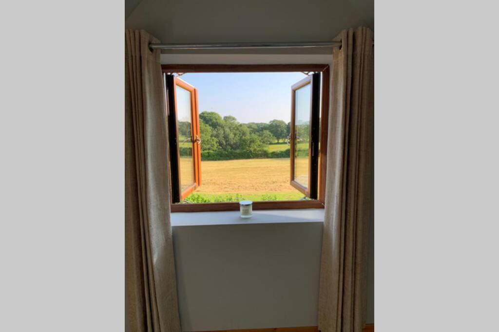 Holly Cottage, 2 Bed House, Sleeps 6 Cleobury Mortimer Eksteriør billede