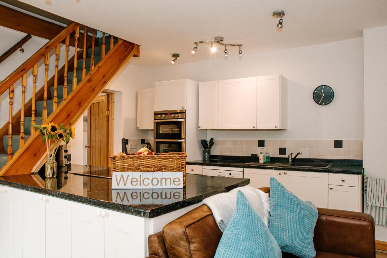 Holly Cottage, 2 Bed House, Sleeps 6 Cleobury Mortimer Eksteriør billede