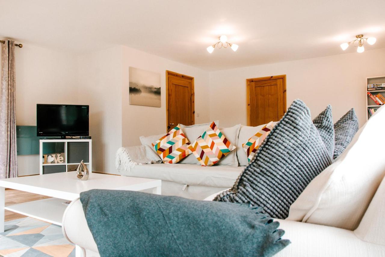 Holly Cottage, 2 Bed House, Sleeps 6 Cleobury Mortimer Eksteriør billede