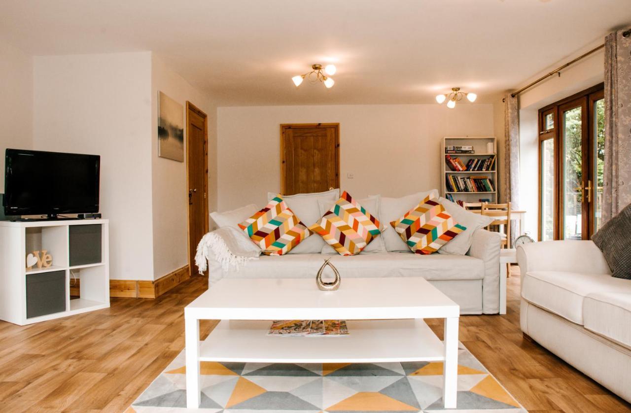 Holly Cottage, 2 Bed House, Sleeps 6 Cleobury Mortimer Eksteriør billede